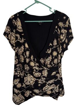 3/$20 Style & Co. Black & Cream Floral Faux Wrap V-Neck Short Sleeve Blouse